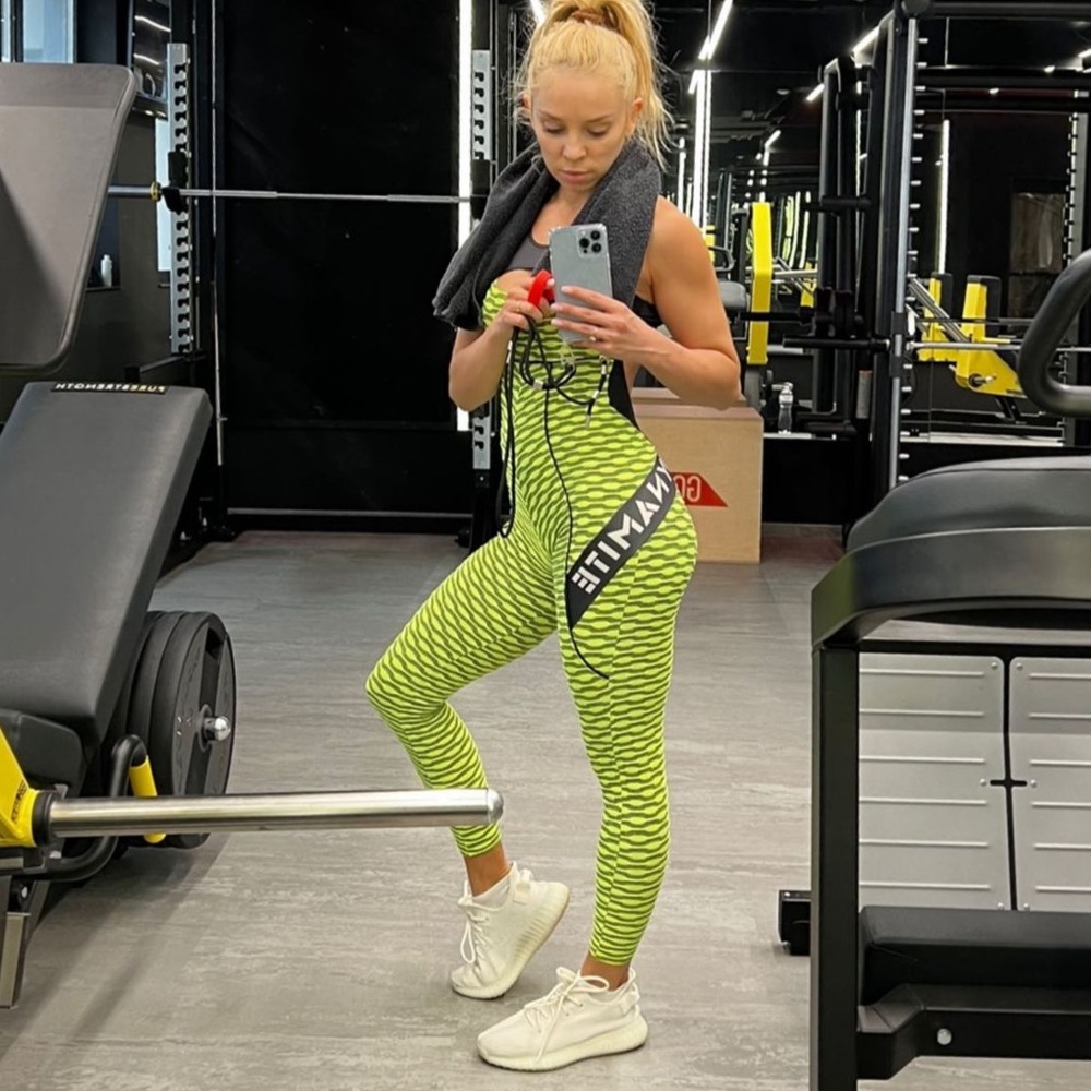 Brazilian Dynamite Runner jumpsuit 💚 aerial bodysuit
